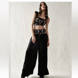 Free People Ensemble Petra Black Satin Pant Crop Top Set Embroidered